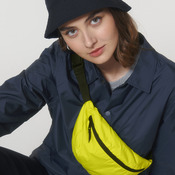 Lightweight hip bag with 100% recycled fabric (STAU890)